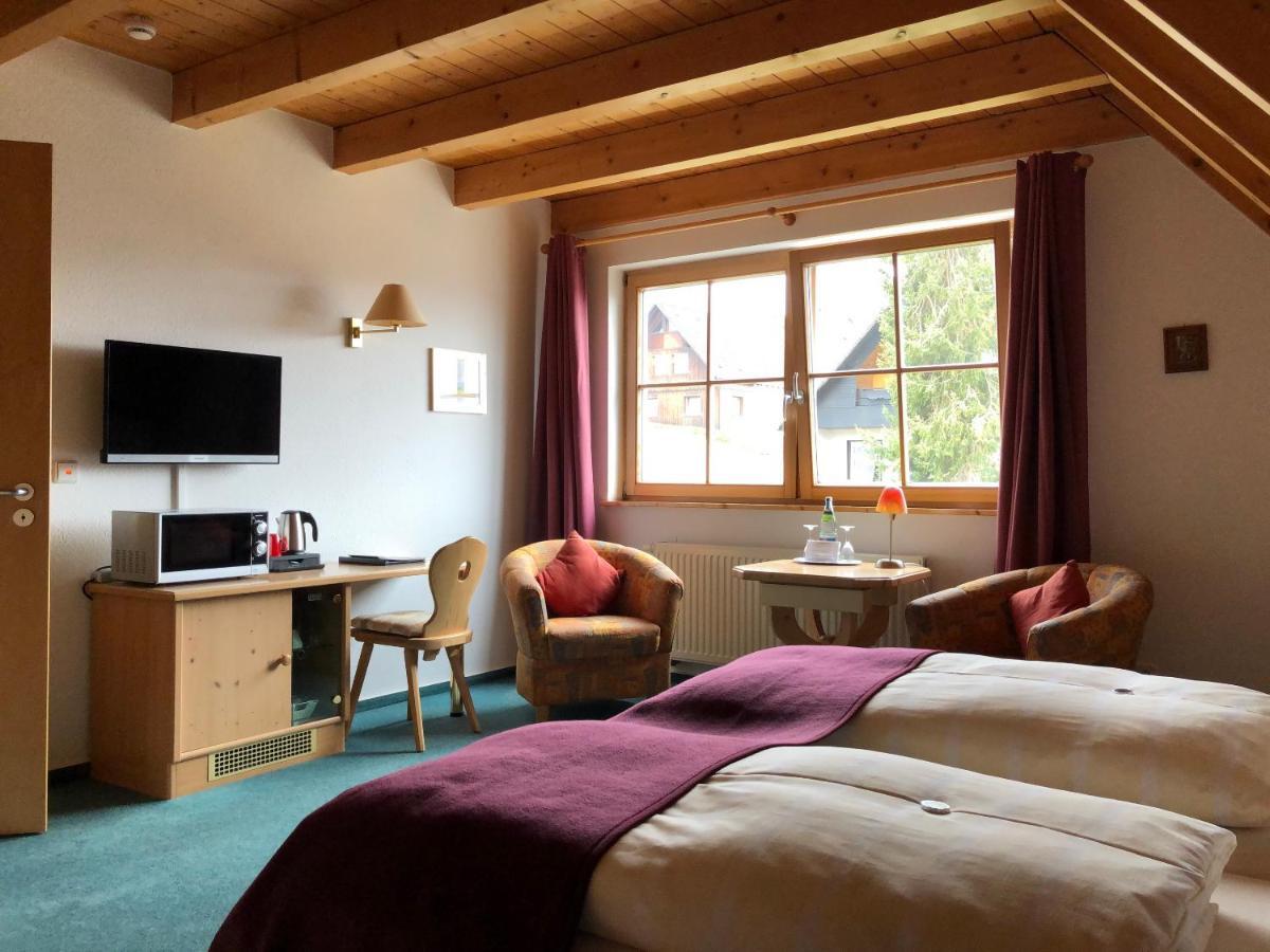 Berghotel Schiller Schonach im Schwarzwald 외부 사진